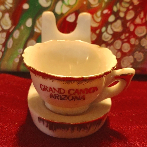 Vintage Grand canyon Arizona coffee cup and chair old souvenir